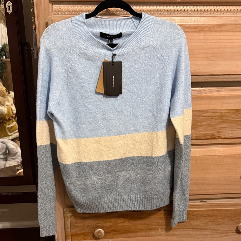 Vero Moda Blue and Cream Crewneck Sweater